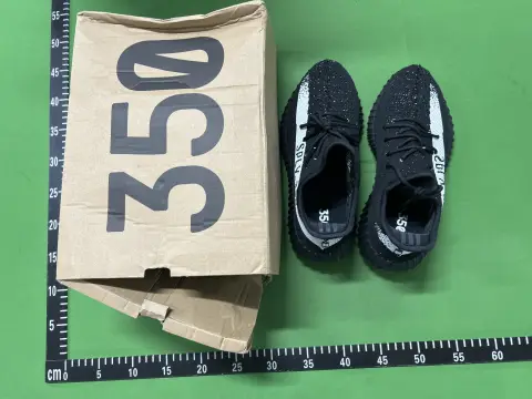 Yeezy 350 V2 Reflective Sneakers Collection -4