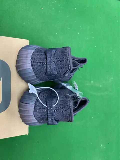 DS Fashion Trend Sneakers -1