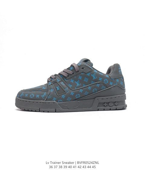 1L Premium Sneakers