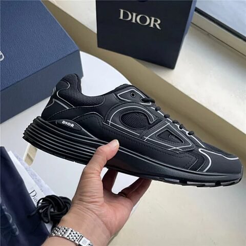 SU 2024 Premium Casual Sneaker