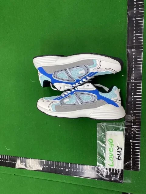 SU 2024 Premium Casual Sneakers -3