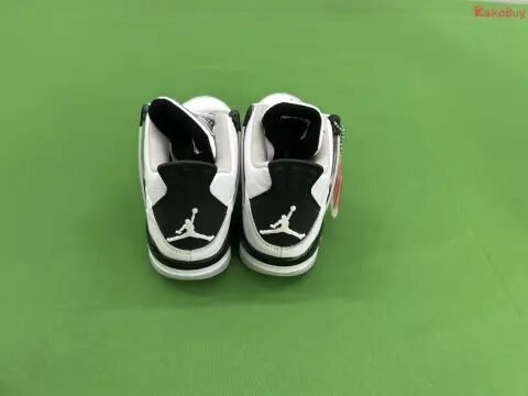 Air Jordan 4 Premium Basketball Shoes -1