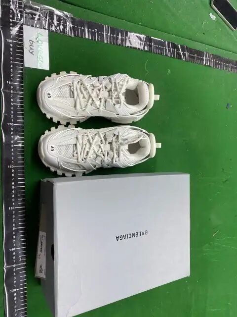 Premium LED Retro Sneakers AGT -4