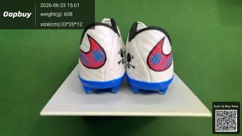 Low-Top Turf Football Cleats -1