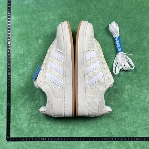 8BD 00S Low-Top Casual Sneaker