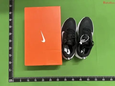 GT Batch Air Zoom Vomero Plus -1