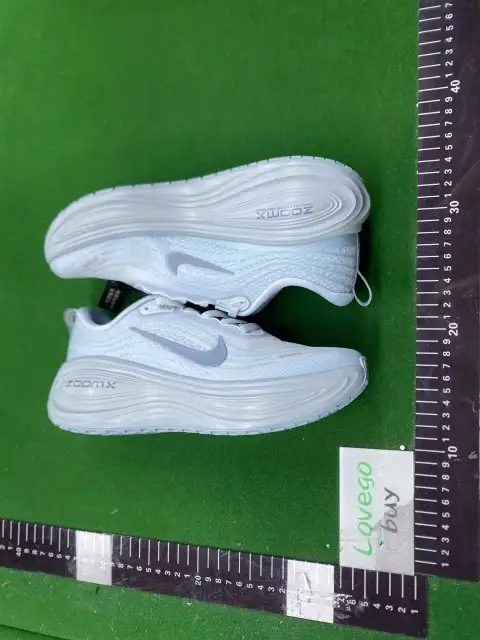 GT Batch Air Zoom Vomero Plus -4