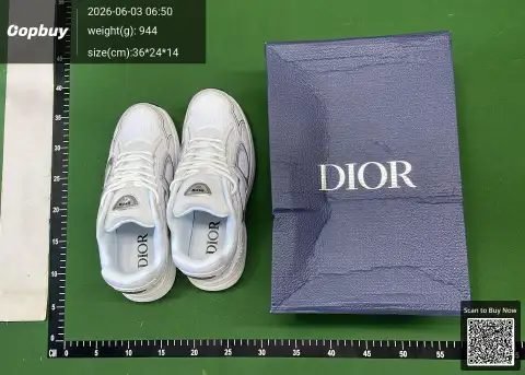 Classic Unisex Casual Sneakers -1