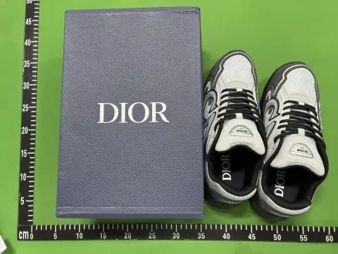 Classic Unisex Casual Sneakers -5