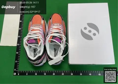 MM02 Saucony Sneakers -1