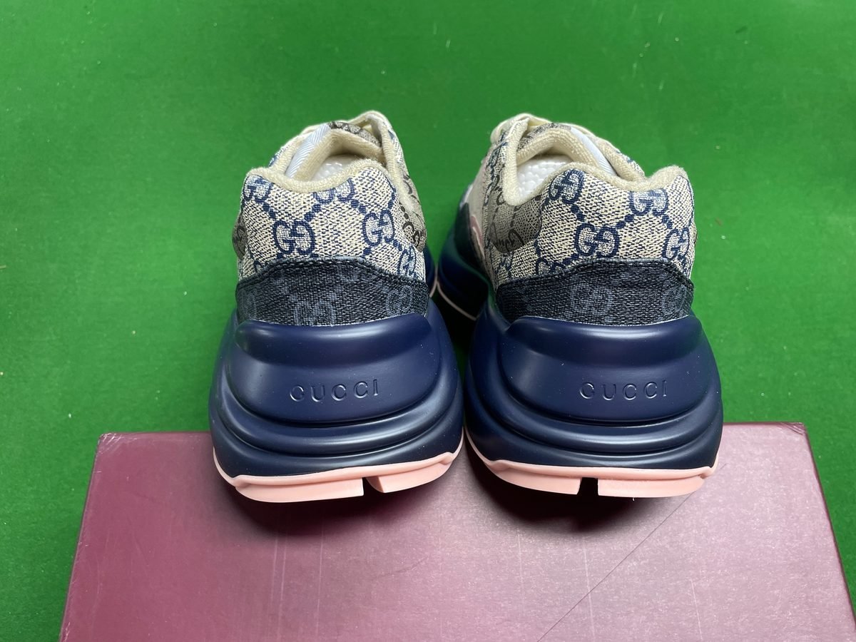 KK10 Premium Fashion Sneakers -4