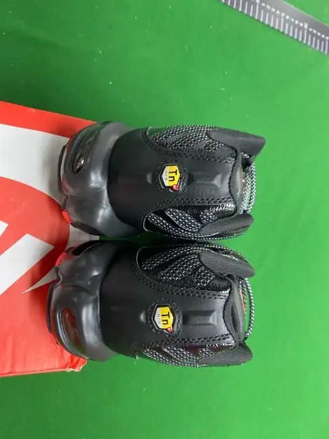 TN Plus Air-Cushion Running Shoes -4