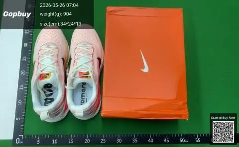 Vomero 18 Running Shoes -3