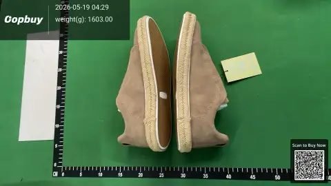 2025 Premium Casual Sneakers -1