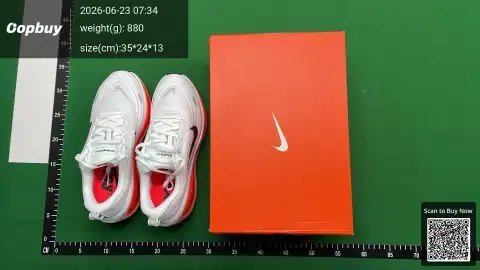 Nike Vomero Plus Breathable Running Shoes -1