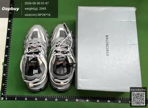 Track 3.0 LED Sneakers -5