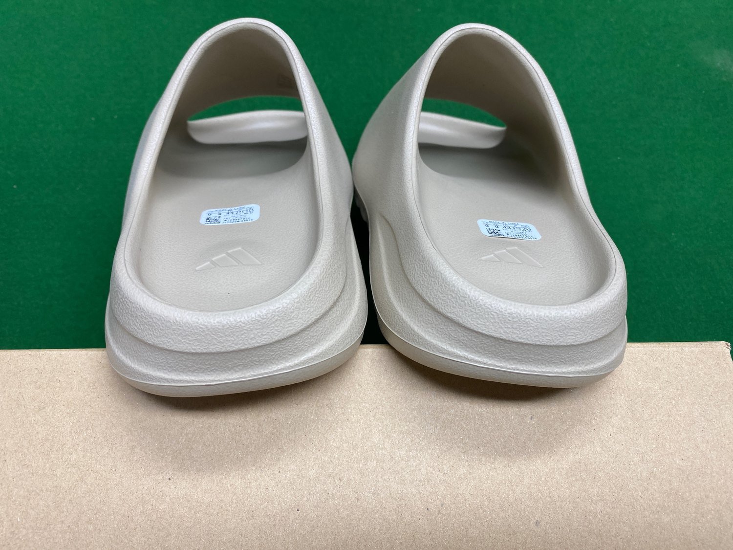 Yeezy Slides and Foam Runners LW Batch -1