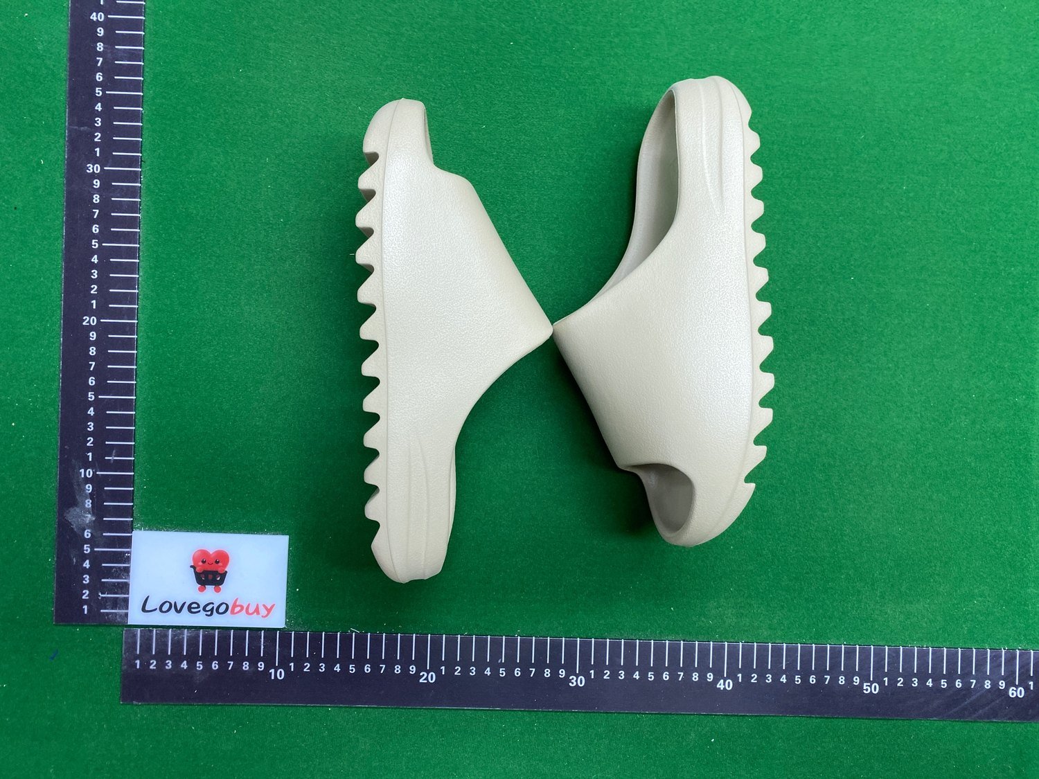 Yeezy Slides and Foam Runners LW Batch -4