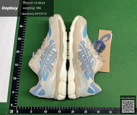 ASICS GEL-NYC Premium Running Shoes -4
