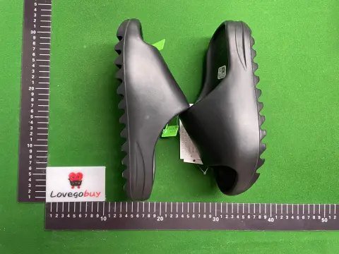 Yeezy Slides and Foam Runners GX Batch -3