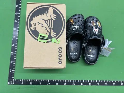 BAPE x Crocs Classic Clog -4