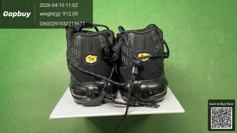 WW1 Performance Sneakers -3