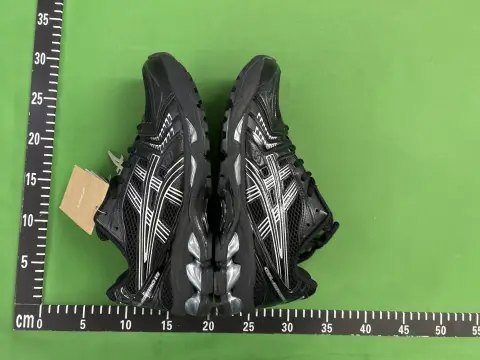 ASICS Gel-Kayano 14 Running Shoes -3
