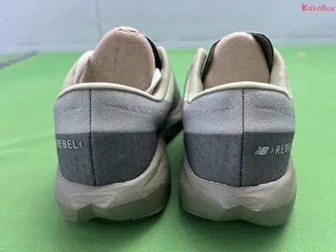 New Balance FuelCell Rebel V4 -5