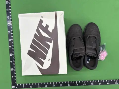 Travis Scott x Air Jordan 1 Low Velvet Brown -3