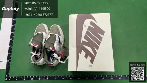 Travis Scott x Air Jordan 1 Low Velvet Brown 2 -1