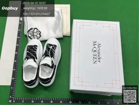 Alexander McQueen Oversized Sneakers -4