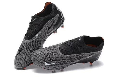 Low-Top Football Cleats