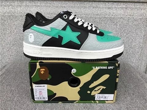Star Logo Low-Top Sneakers