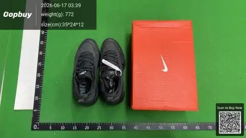 Vomero 18 Running Shoes -4