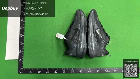 Vomero 18 Running Shoes -5