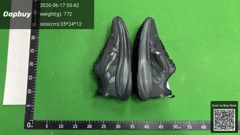 Vomero 18 Running Shoes -6