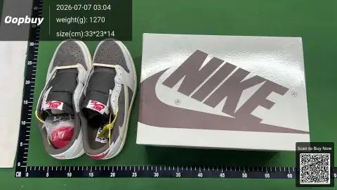 Pink Low-Top Sneakers CVW Collection -2