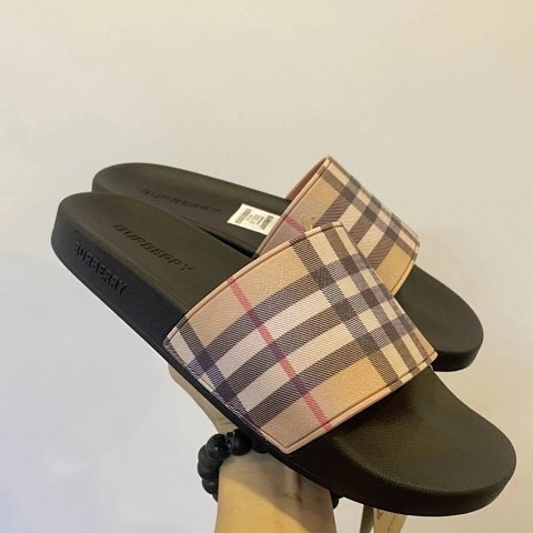 Plaid Slides PAX77