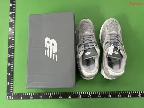 New Balance 2002R M Batch Collection -4