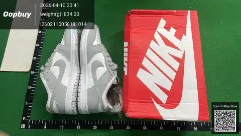 Dunk Low Green Sneakers -3