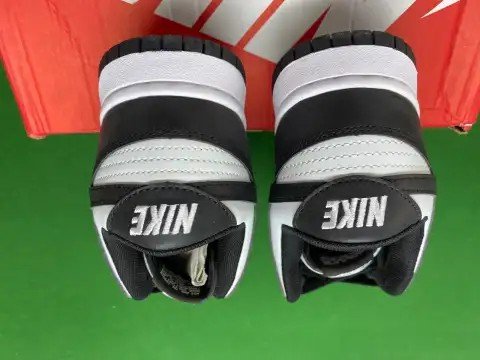 Dunk Low Green Sneakers -5