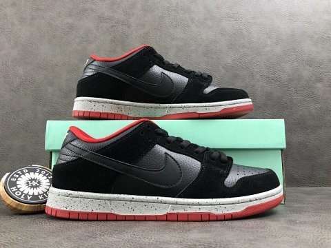 SB Dunk Low Stock X Batch source image 1