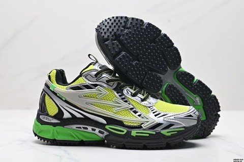 Chunky Low-Top Sneakers TOP Co