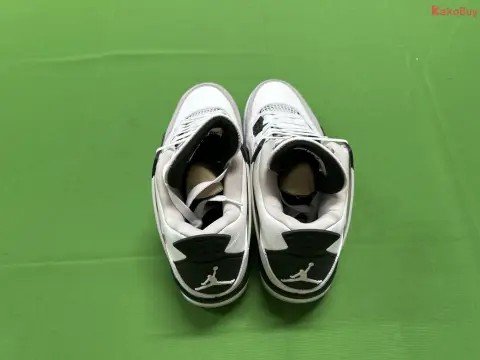 Air Jordan 4 Sneakers -4