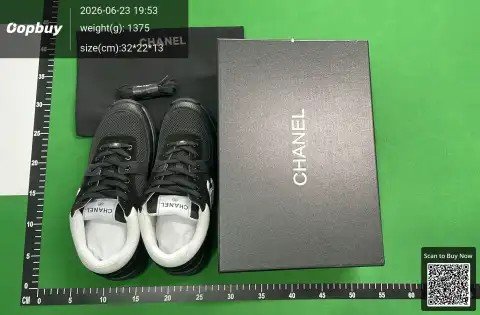 Two-Tone Leather and Canvas Sneakers -4