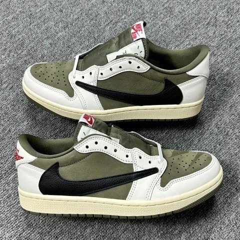 Travis Scott Air Jordan 1 Low 
