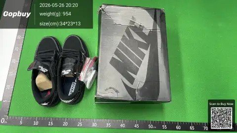 Travis Scott Air Jordan 1 Low Olive Sneakers -3