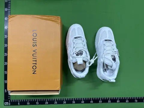Green Low-Top Casual Sneakers -3
