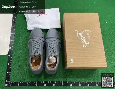 Suede Studded Low-Top Sneakers -3
