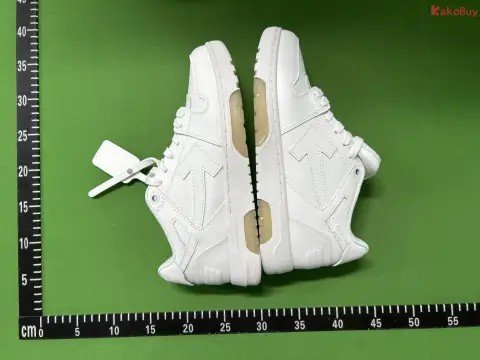 Off-White Low-Top Sneakers -5